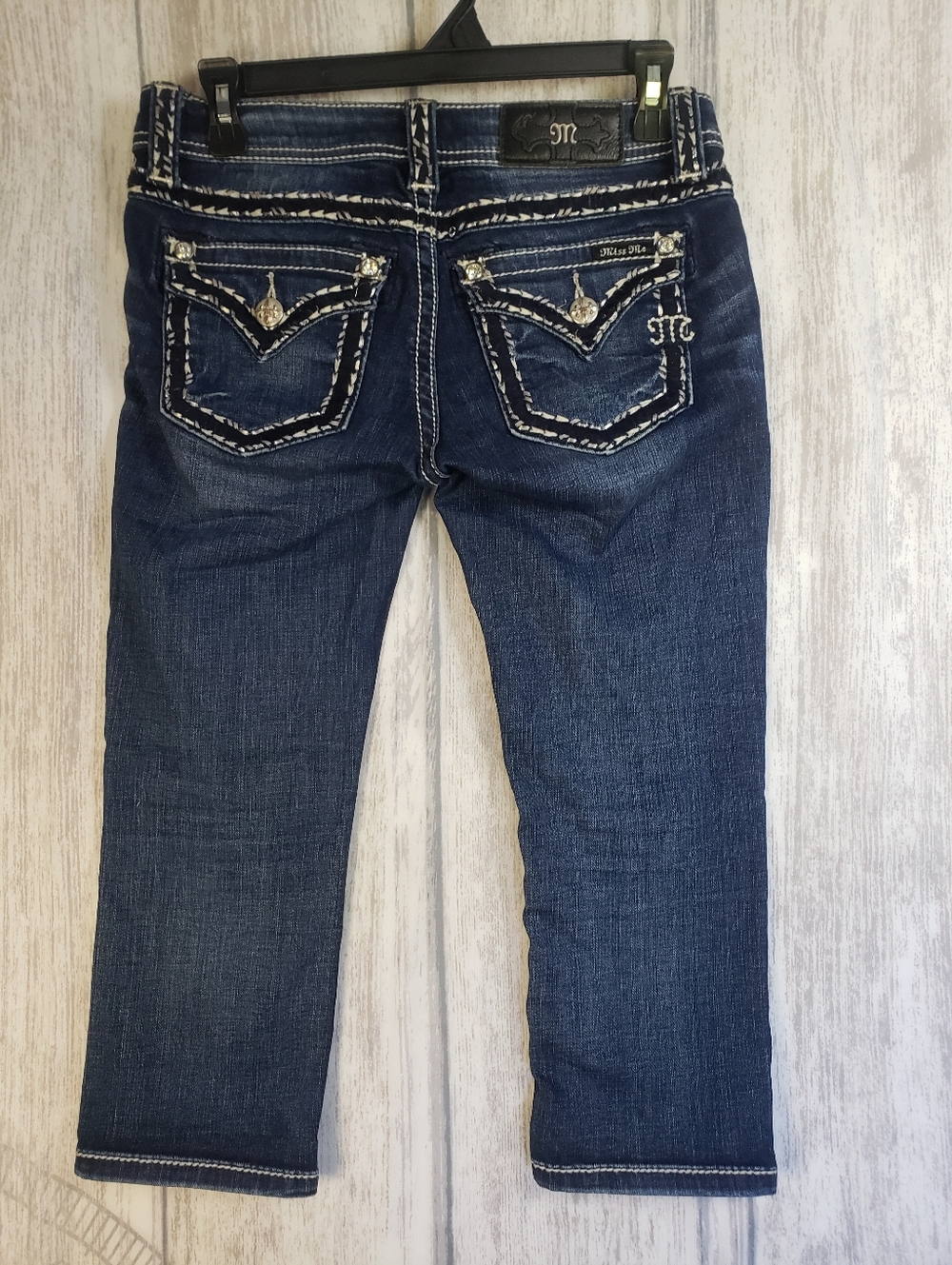 Miss Me Signature Cuffed Capri Jeans Y2K Low Rise Size 25 Fits 29x21 Rise 7" EUC